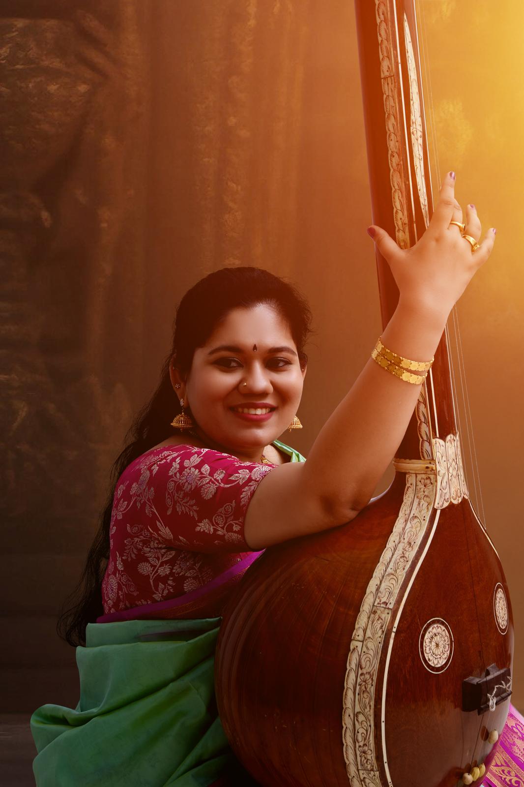 Smt. Divya Meena Guhan playing the veena